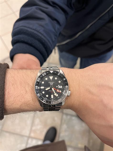 gmt for small wrist